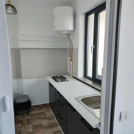 Shoreline 55 * מנגליה